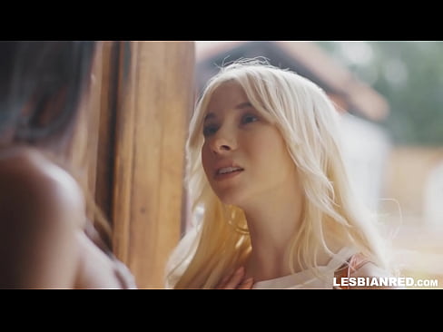 ❤️ Hoʻi mai ke kaikamahine i ka home i kekahi mau mahina ma hope a hoʻopau i ka ʻai ʻana i ka pussy a kona stepmom ❤️ Porno ma porn haw.pornoreino-com.ru ❌❤