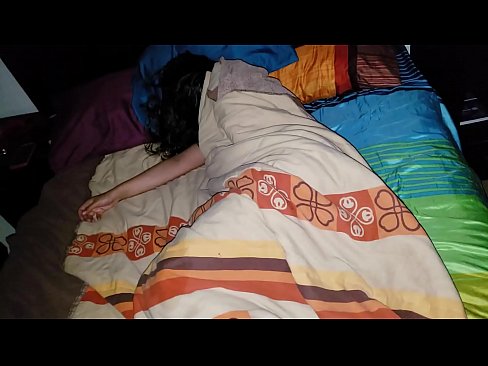 ❤️ Hoʻopiʻi ʻo Stepson i kona makuahine ʻōpio ʻoiai ʻo ia e hiamoe ana. ❤️ Porno ma porn haw.pornoreino-com.ru ❌❤